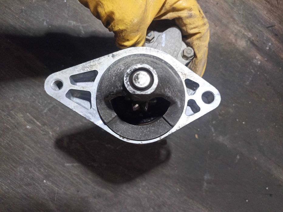 Стартер за Тойота Ярис 1.0 / Toyota Yaris 1.0I 1,3I- 281000J020