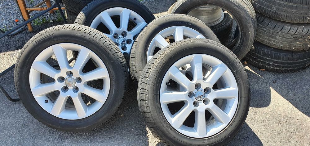 тойота корола версо 2.0 д - 116 коня 2006 година на части