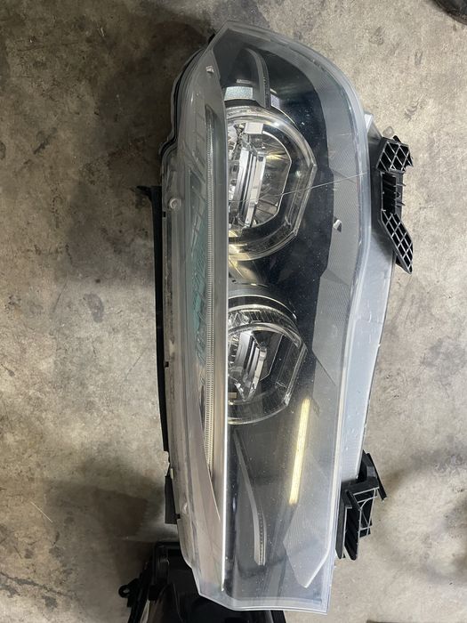 Адаптив Лед фарове БМВ Х5/ Х6, Ф15/ Ф16 (adaptive led bmw f15)