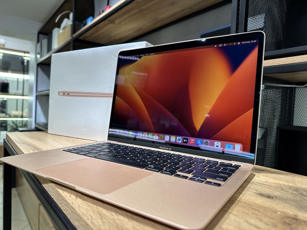 MacBook Air 13-inch, 2020г, M1, 8/256GB, Gold, 7966/А10