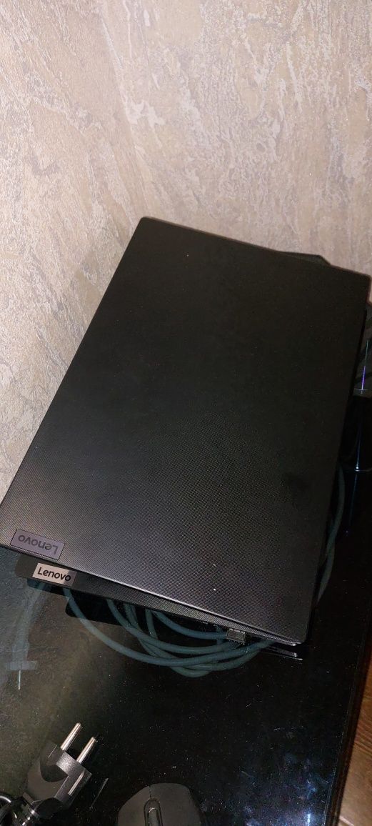 Lenovo V15 G2 IJL Intel N4500 4/256GB Bkack .