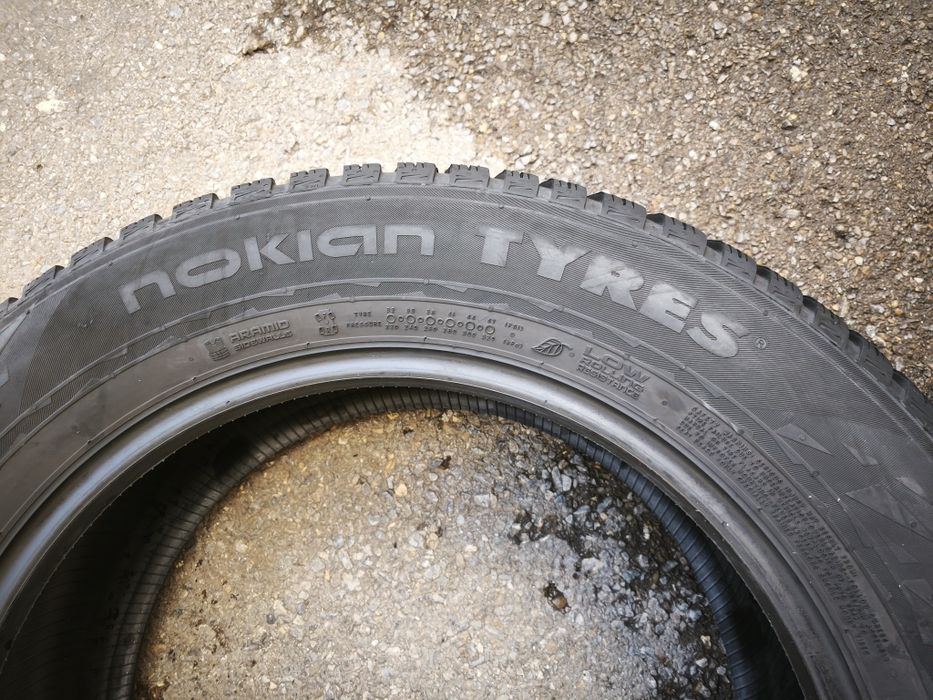 235/60/18" 4бр Nolian snowproof suv 2,dot1623,7-8mm