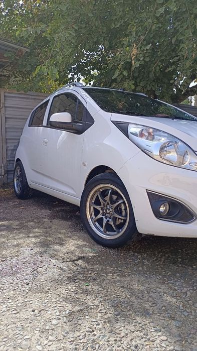 Продаются диски с шинами r15