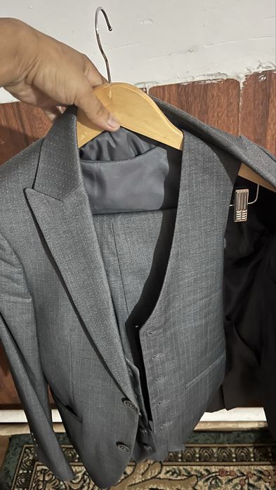 Мужской костюм. Размер 44