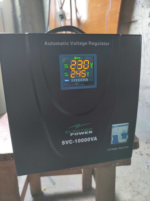 Vând stabilizator de tensiune de 8000w(8Kw)
