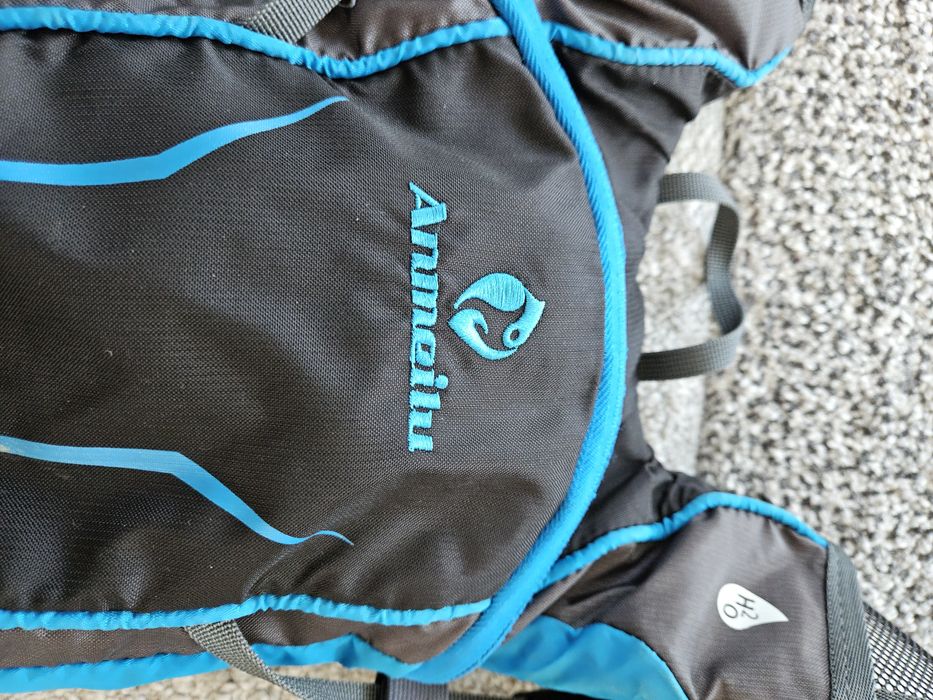 vând rucsac pentru ciclism, Anmeilu, 8L, Nylon, Albastru/Negru