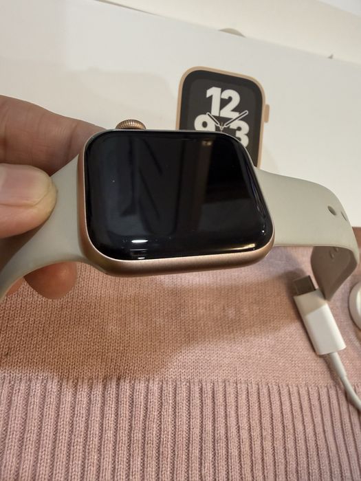 Apple Watch SE 40 mm