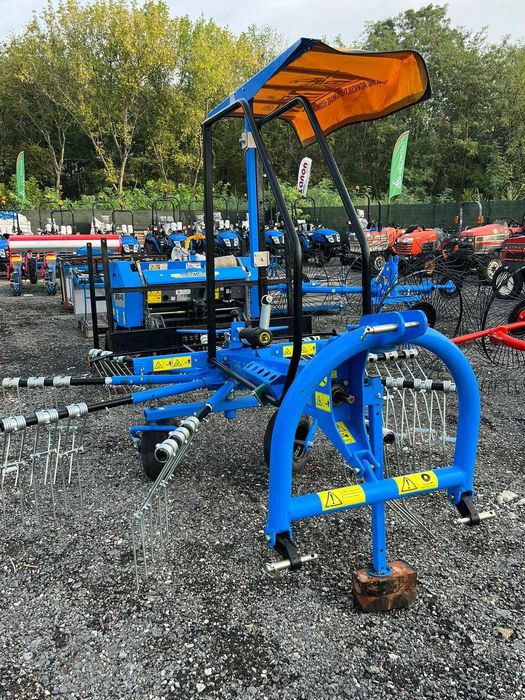 Grebla pentru fan cu 2 roti de transport si 9 bratate de strans SHAKTIMAN, India (suprafata de lucru 3,30 cm) Grebla pentru fan cu 2 roti de transport si 9 bratate de strans SHAKTI