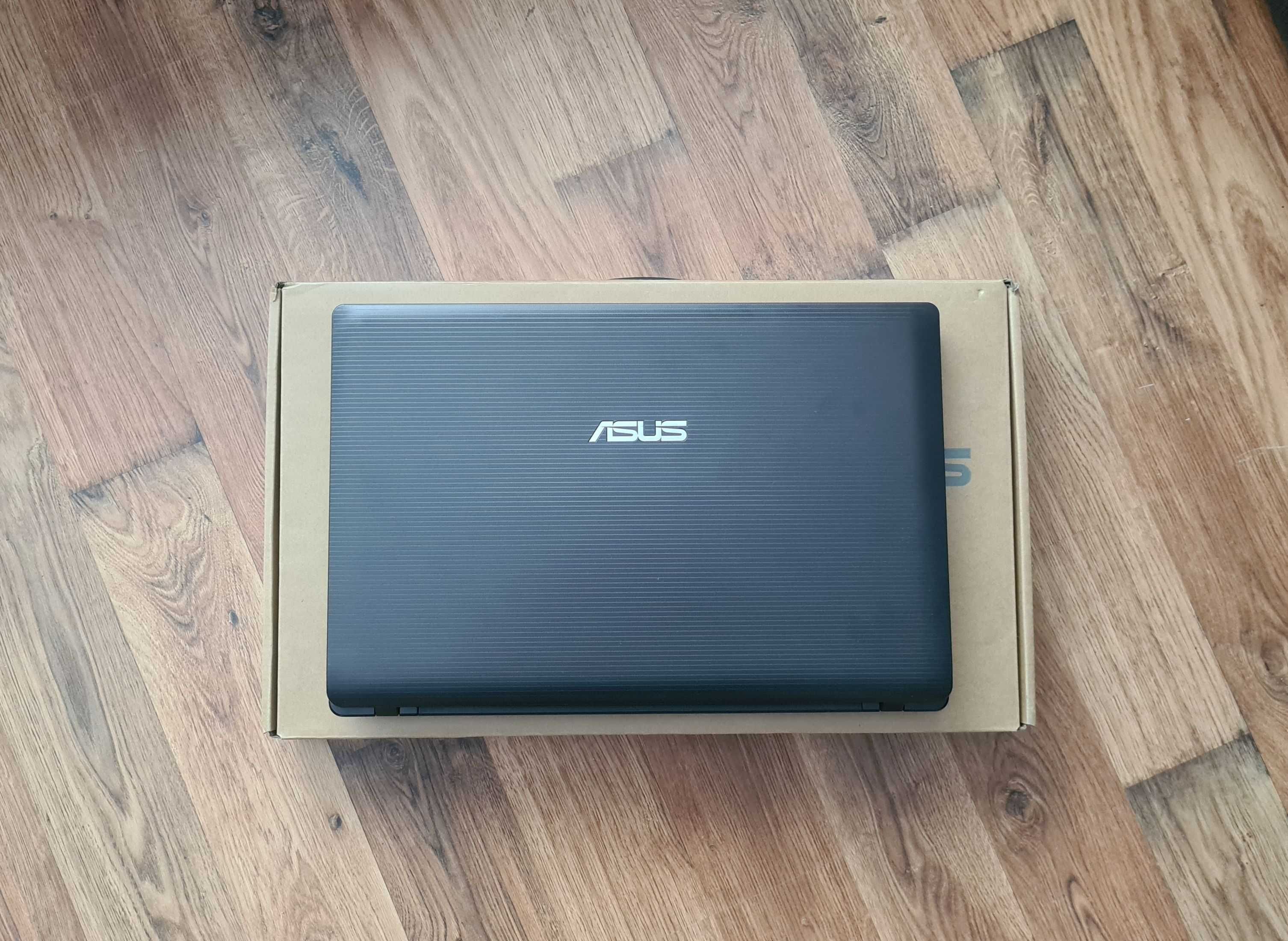 Лаптоп ASUS K53S i7 8GB RAM 256SSD
