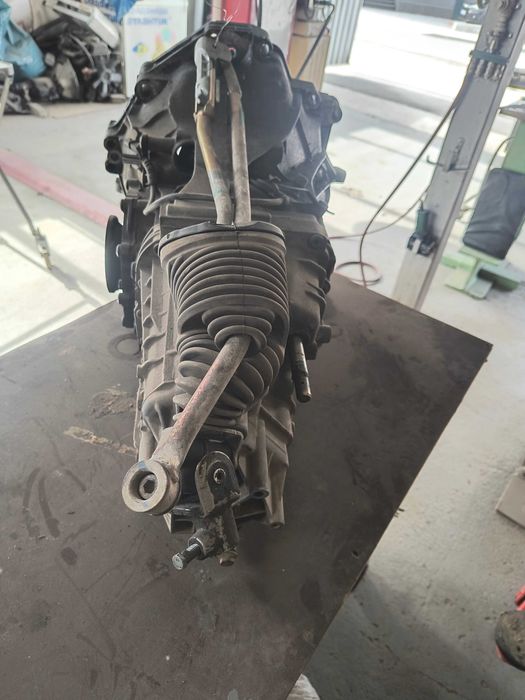 5 степенна скоростна кутия за ауди а4 2000година.