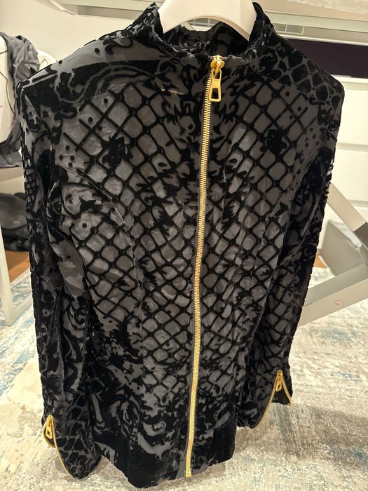 Впечатляваща дамска блуза кадифе BALMAINxHM