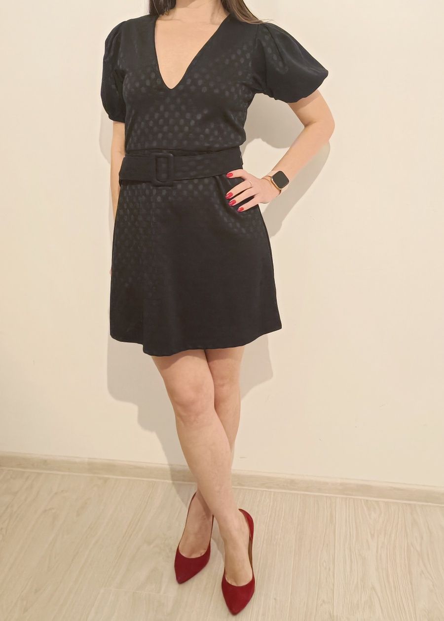 Rochie neagră Zara