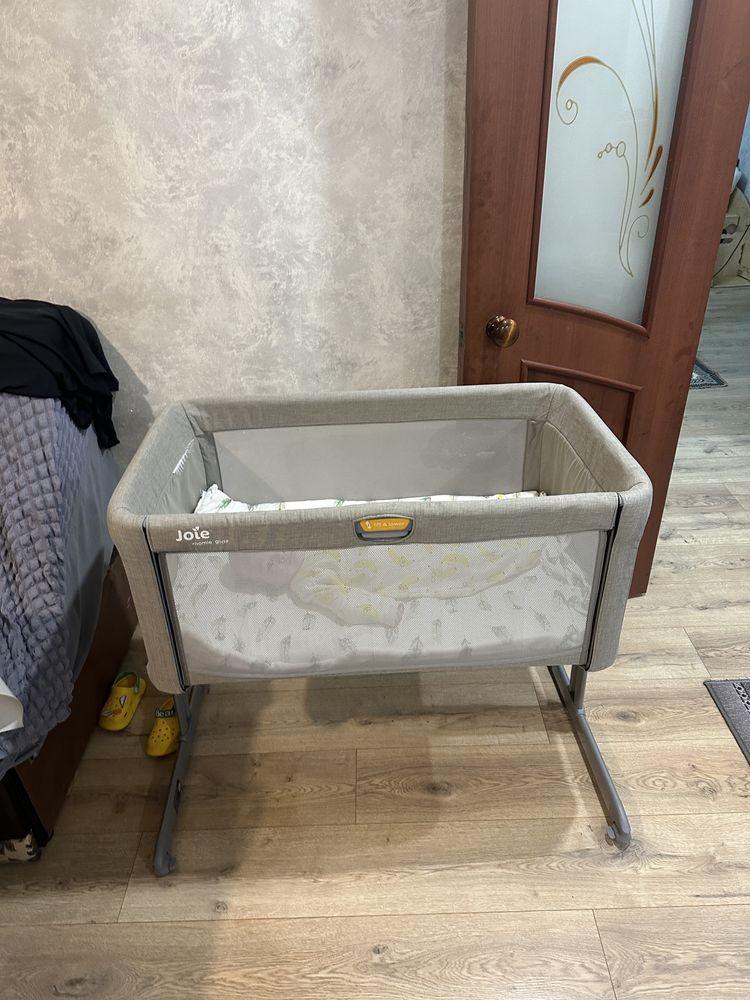 Манеж кровать joie