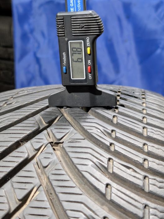 215/50R17 Kleber iarna 6,7-5,7mm stare foarte buna