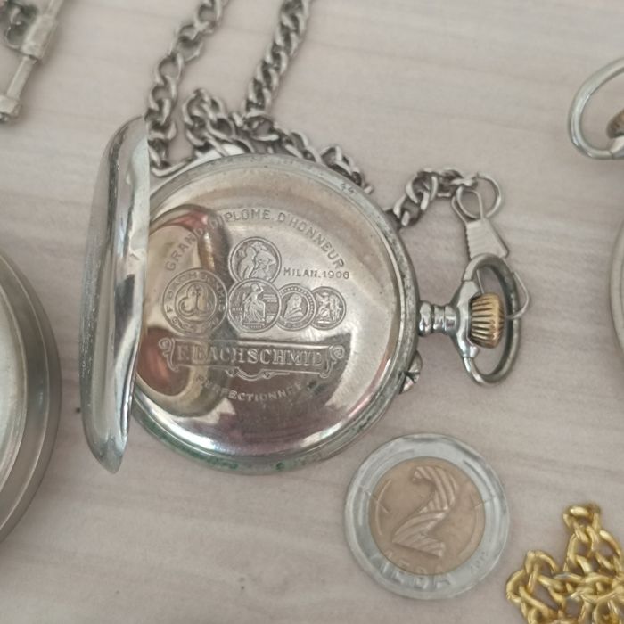 Джобни швейцарски немски часовници