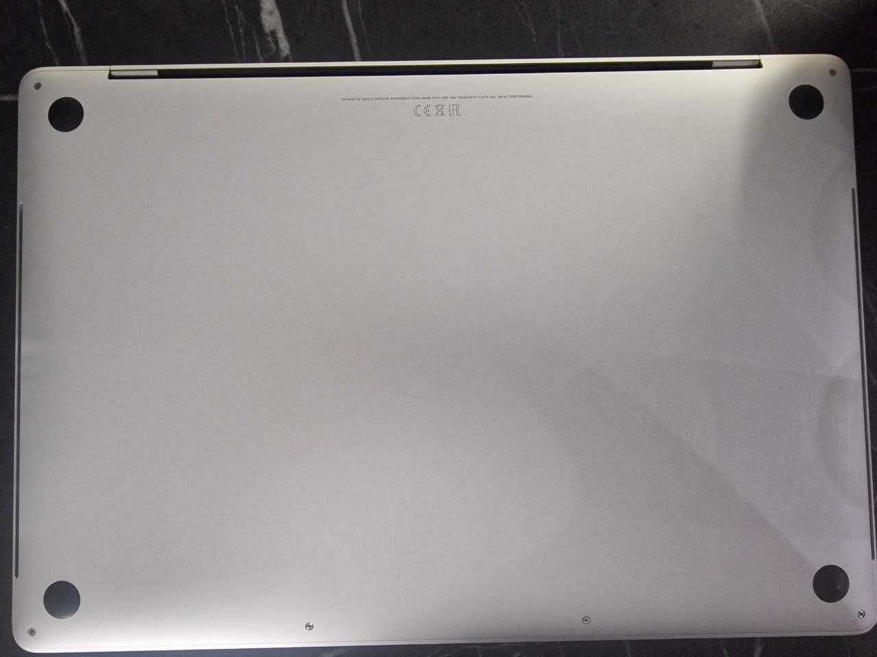 2020 MacBook Pro 16' (A2141) | i9 |  16GB RAM | 256GB SSD