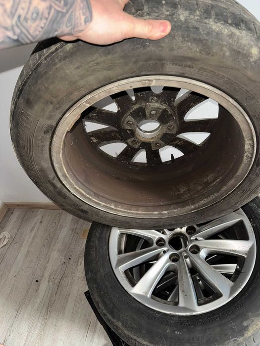 Jante BMW 225 / 55 R17.