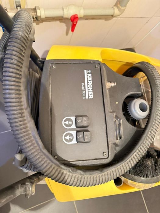 Пылесос моющий Karcher Puzzi 300 S