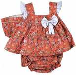 Rochita cu pantaloni scurti si boneta pentru 12 luni
