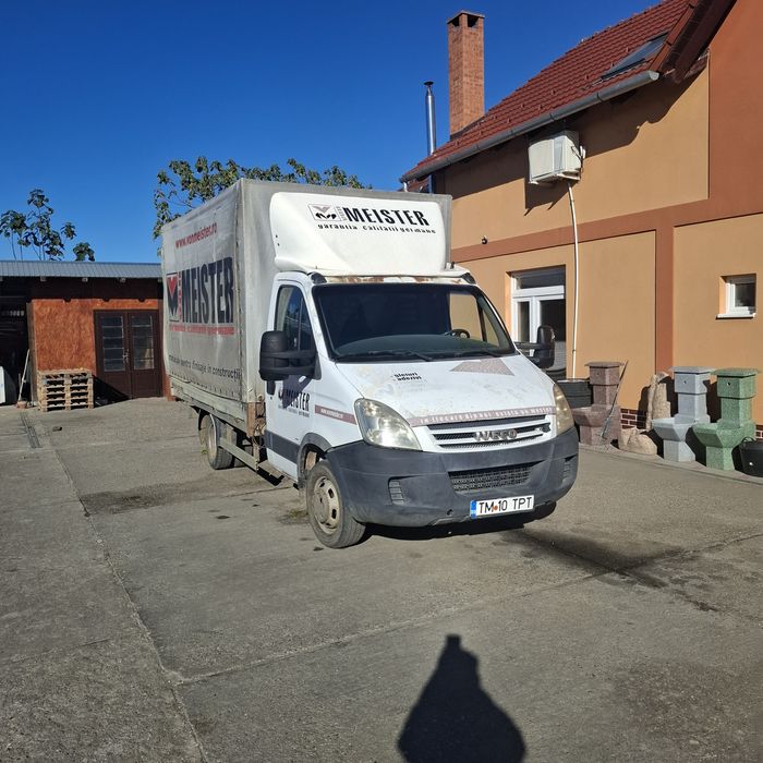 Vând iveco daily