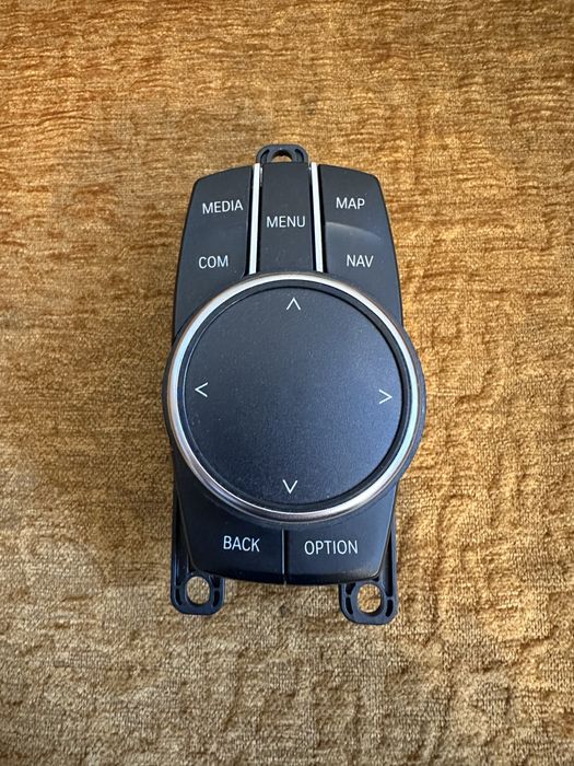 Navigatie BMW Seria 5 G30, G31 : Display / Unitate / Joystick
