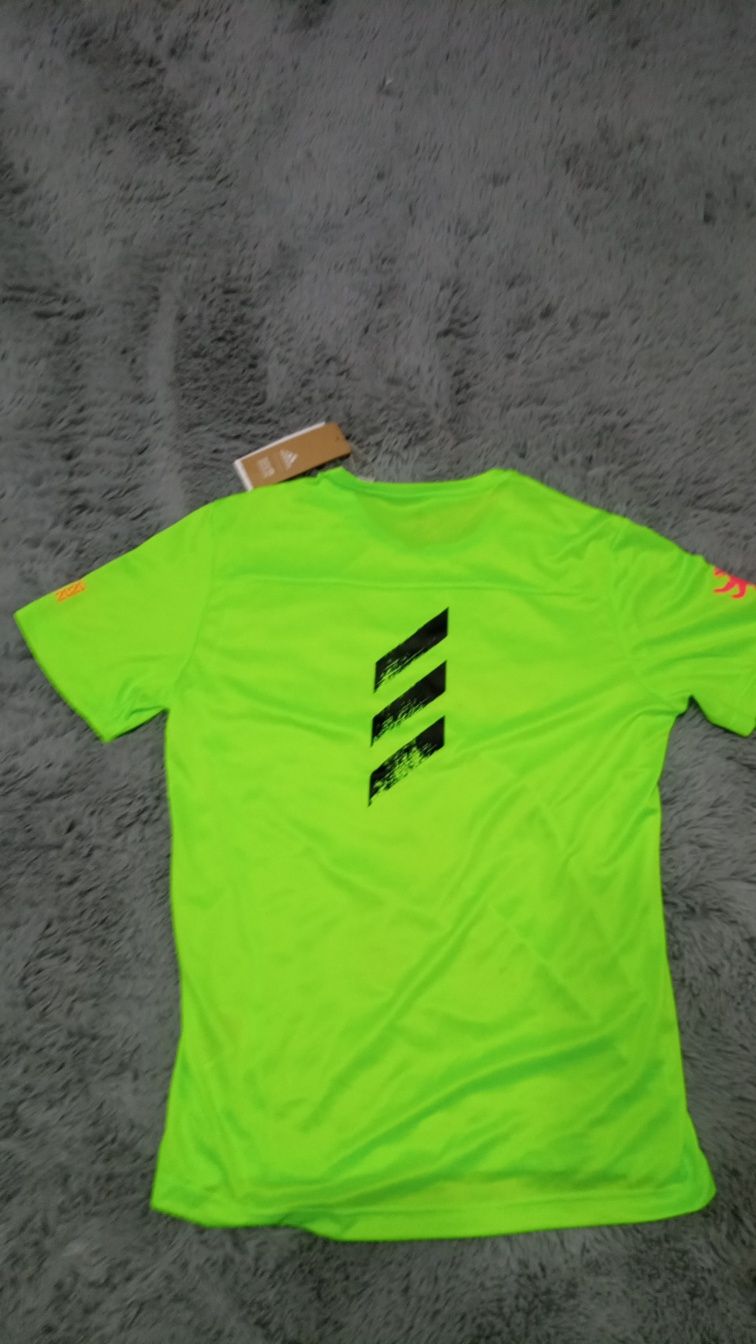 Tricou Adidas BMW Merlin Marathon 2020 .. Nou cu etichetă, mărimea