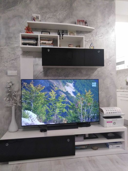 Продавам запазена холна секция.