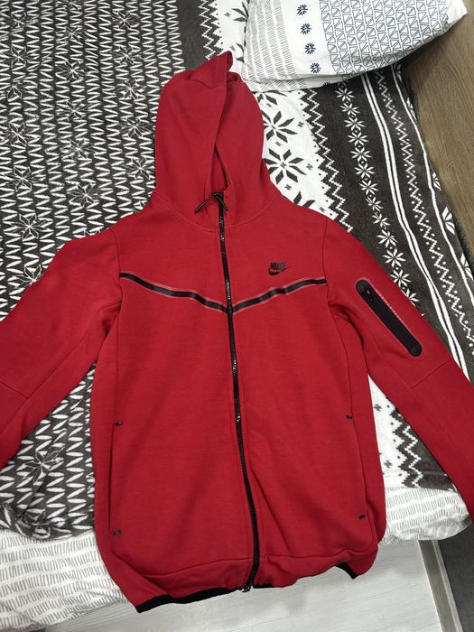 Nike Tech червен