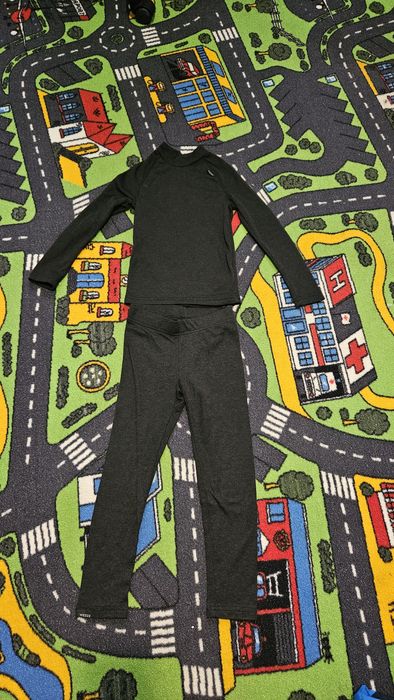 Costum termic 6 ani Decathlon