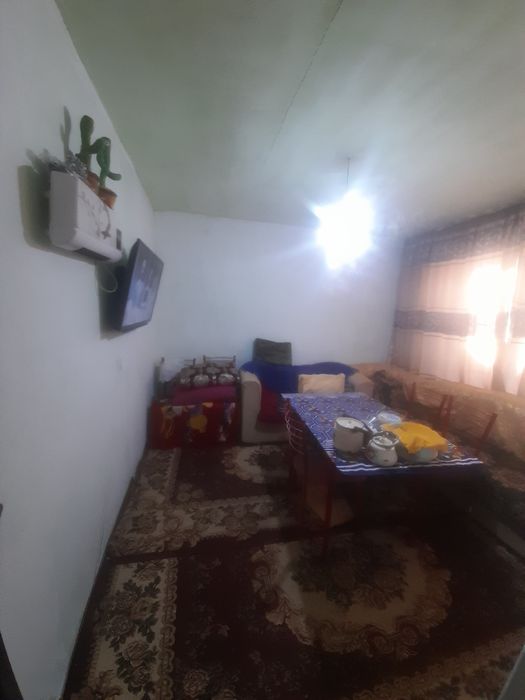 Toshkent Zangiotada bozsuv da 2xonali dom sotiladi