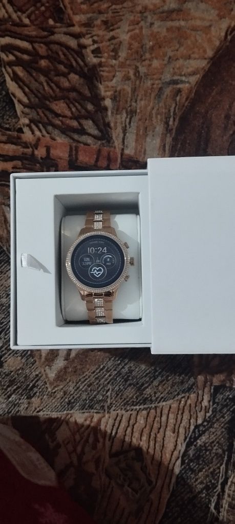 Smartwatch Michael Kors nou