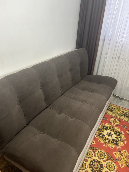 Продам диван в хорошем состояние