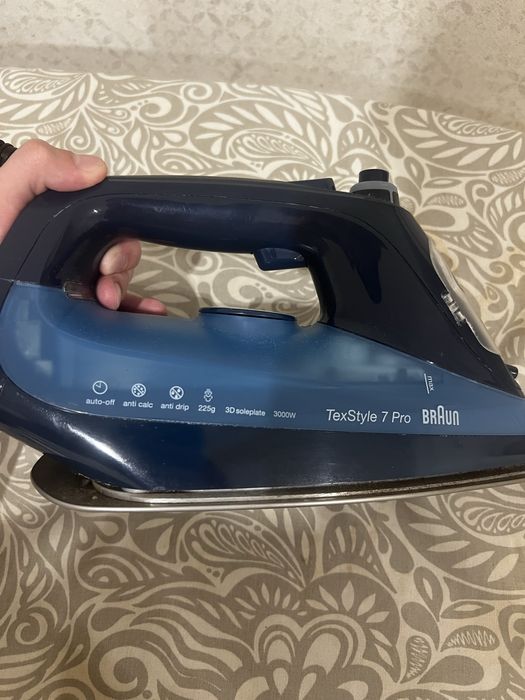 продам пылесос с утюгом,в хорошем состоянии