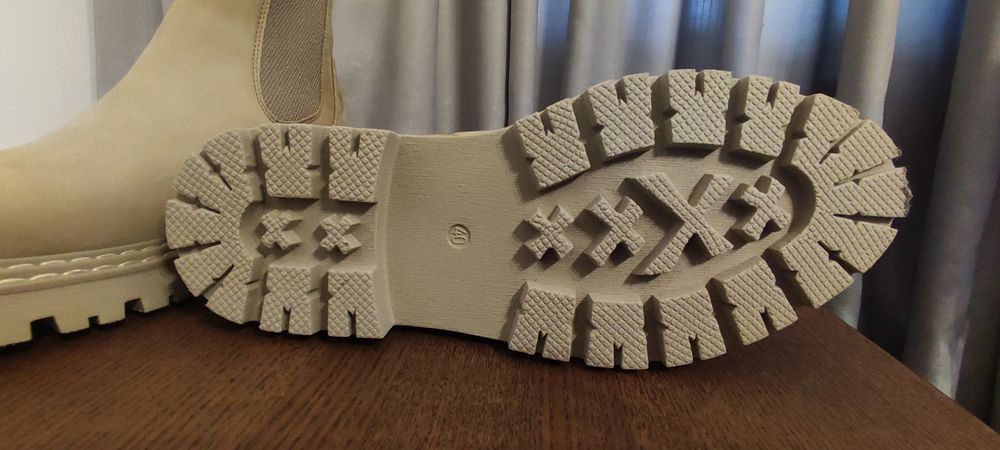 Дамски боти тип Челси Marco Tozzi