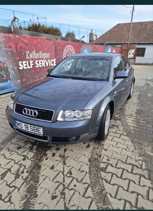 Audi A4 benzina stare foarte buna