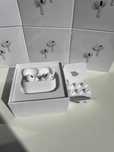 Căști Wireless AirPods Pro 2 – NOU, Funcții Complete & Sigilate