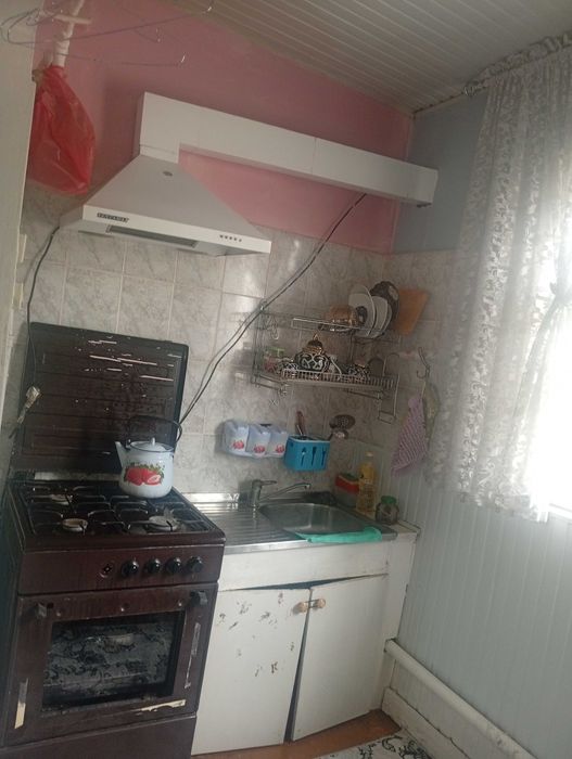 Uy sotiladi dbovy 2xonali