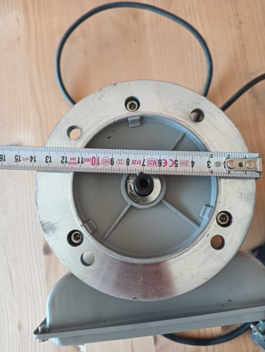 Motor electric nou - 230V, 0.18KW, 1400RPM, butoane start/stop