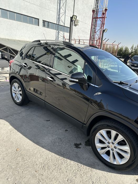 Tracker 1 черный