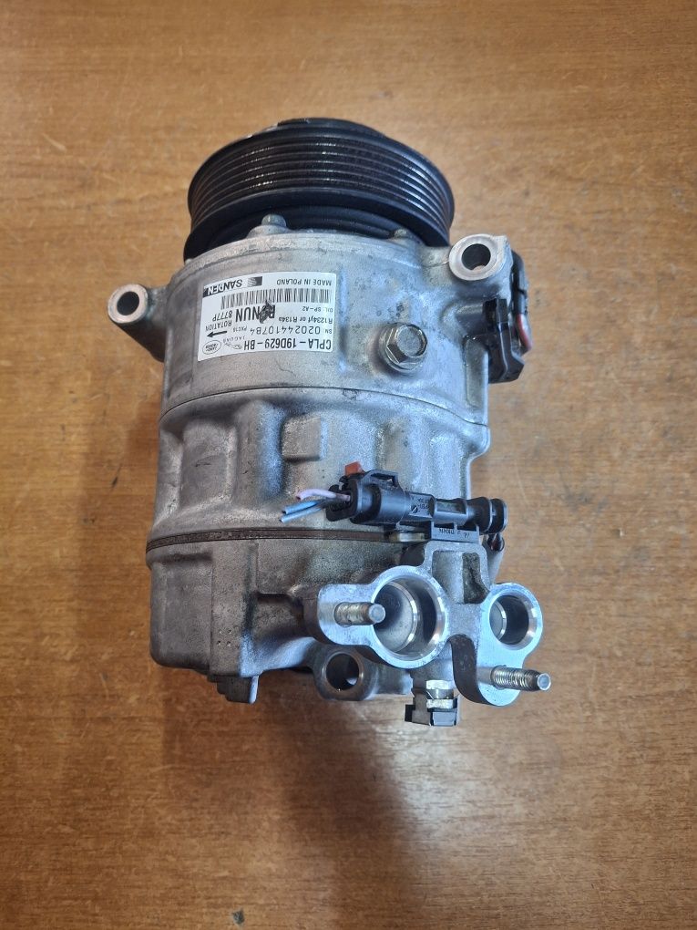 Compresor aer condiționat Jaguar XF  Land Rover Velar 2.0D