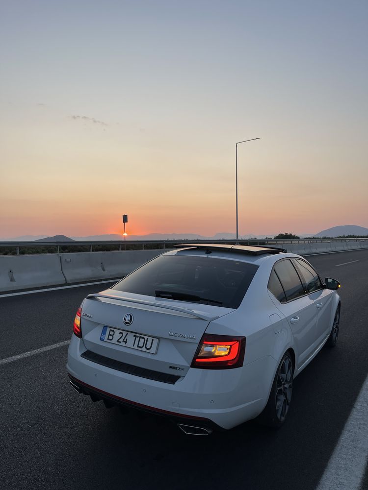 Skoda Octavia VRS 2019 DSG 184CP // Pachet Milotec // Trapă