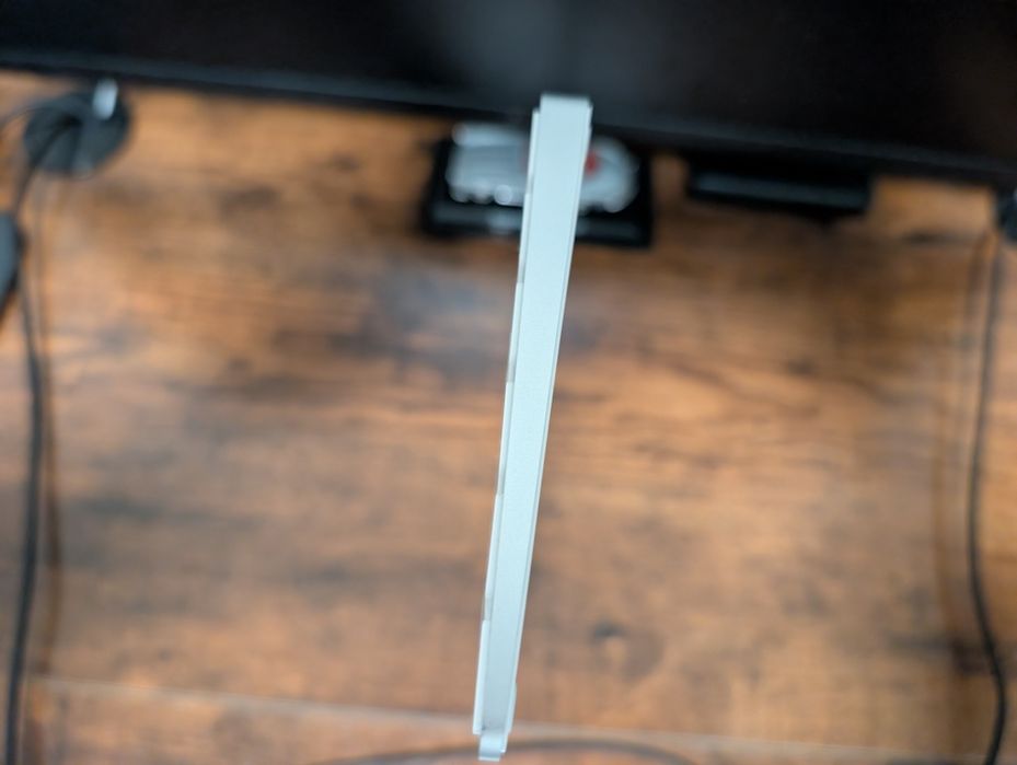 Apple Magic Keyboard A1644, stare impecabilă, cutie + cablu