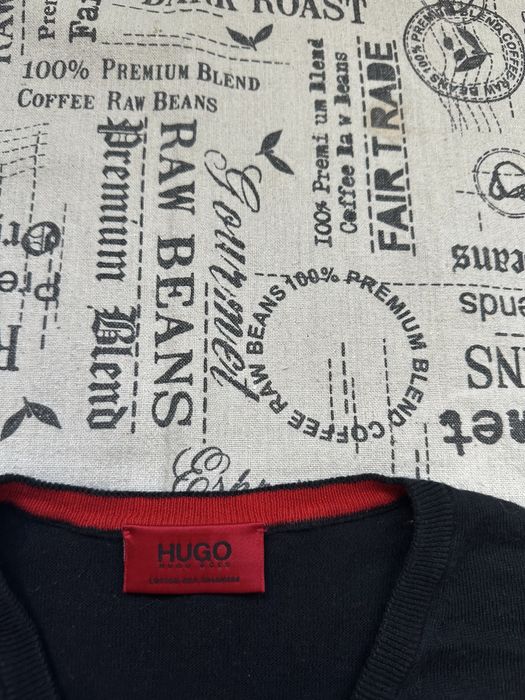 HUGO BOSS cashmere original пуловер.M
