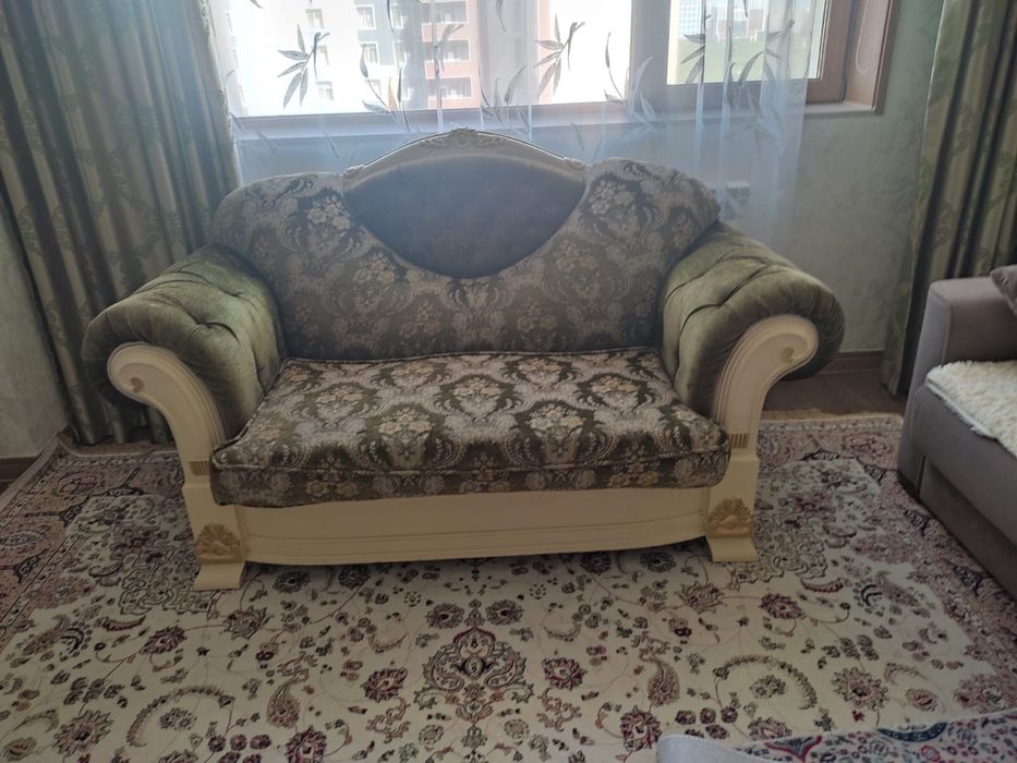 Мебель ( диван тройка)