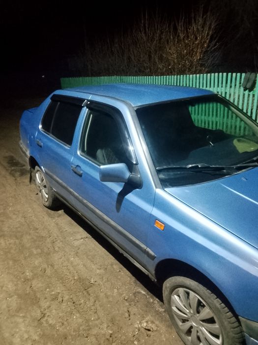 Продам Фольксваген вента в хорошем состоянии масло не берет