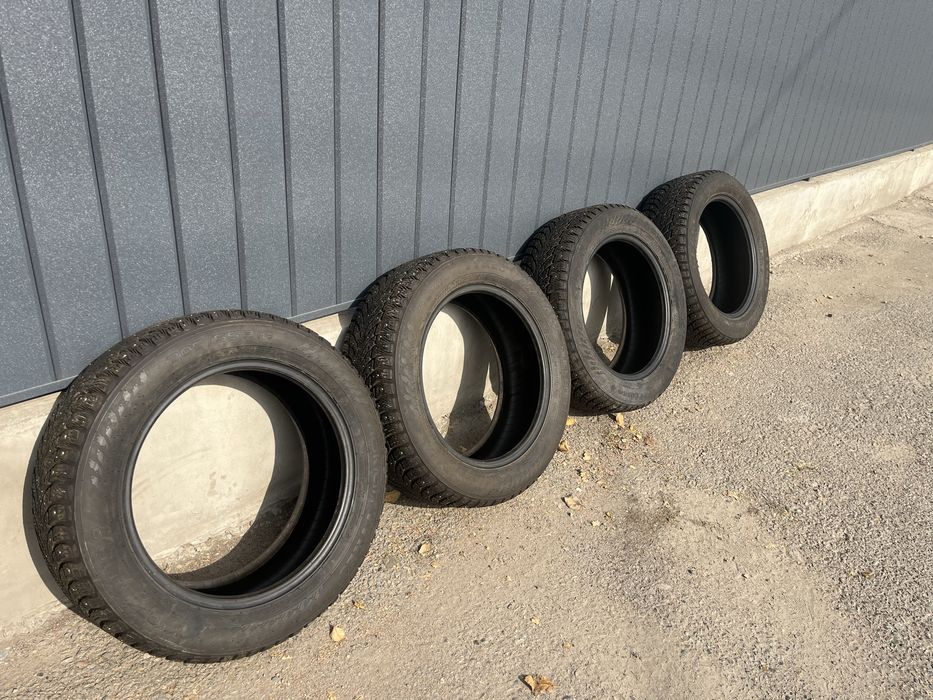 Шины зимние Nokian Hakkapeliitta 9 R16 шипованные