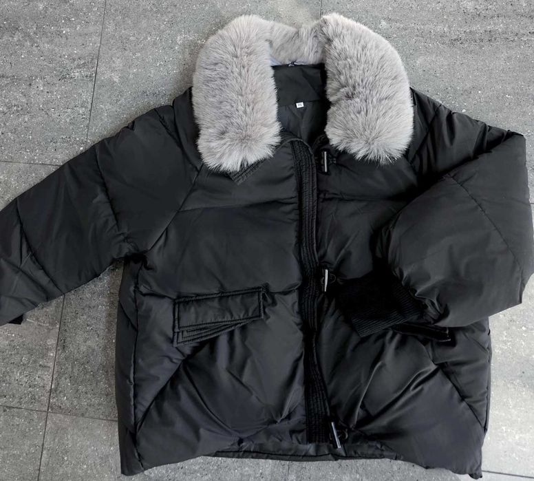 Ново дамско зимно яке с пухена яка