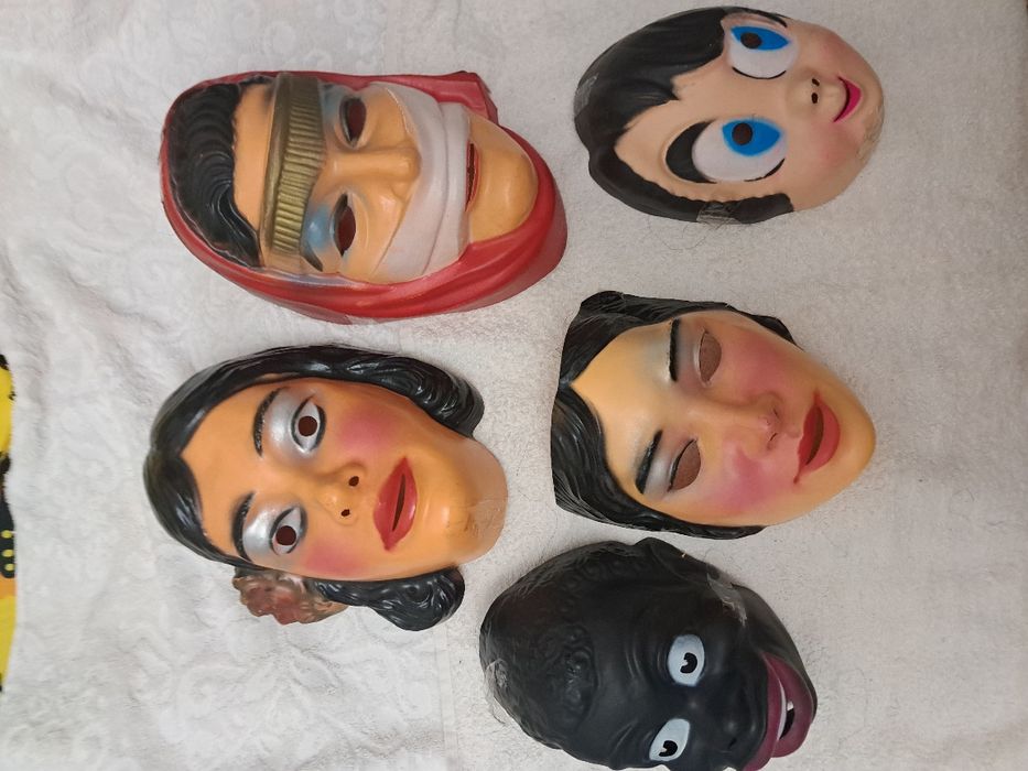 Vand masti pentru revelion