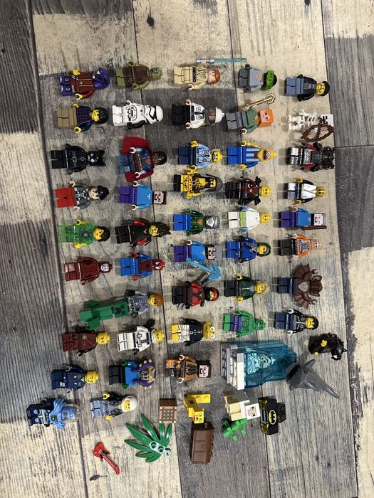 Огромен кашон, пълен с оригинално LEGO