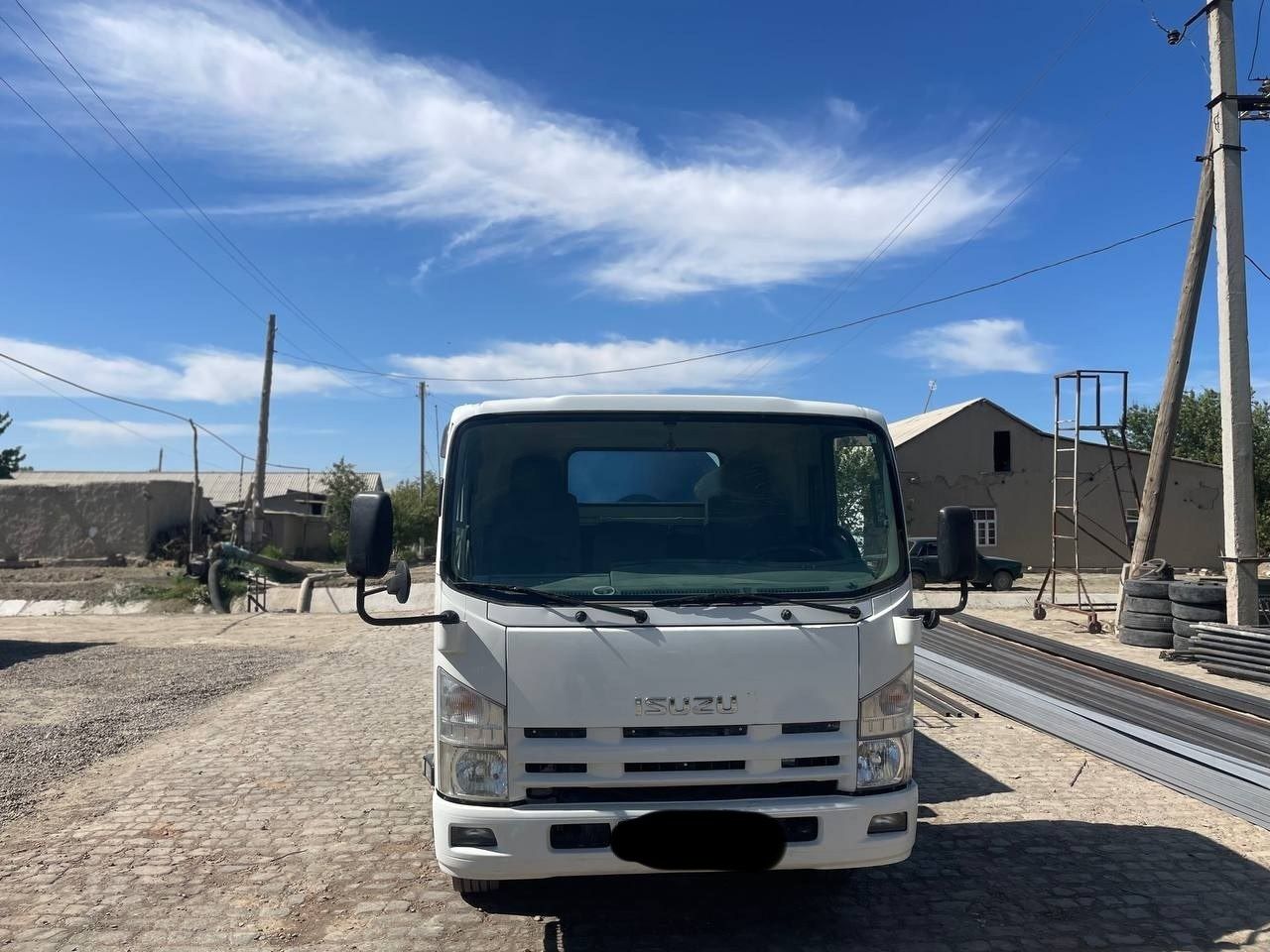 Isuzu vadovoz sotiladi